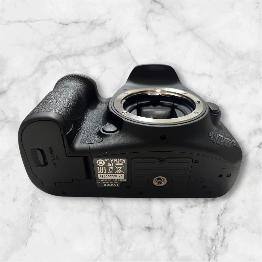 ★美品★Canon EOS 7D Mark II デジタル一眼レフカメラ