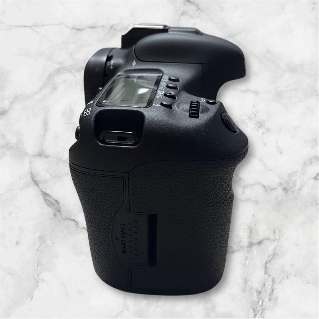 ★美品★Canon EOS 7D Mark II デジタル一眼レフカメラ