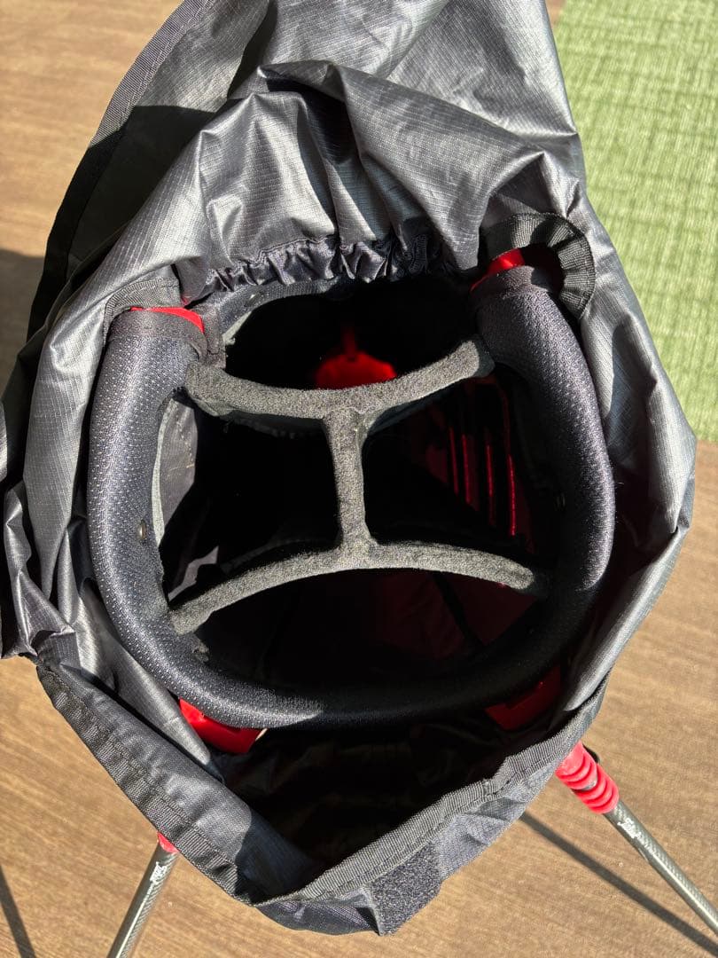 Titleist スタンドバッグ 黒/赤