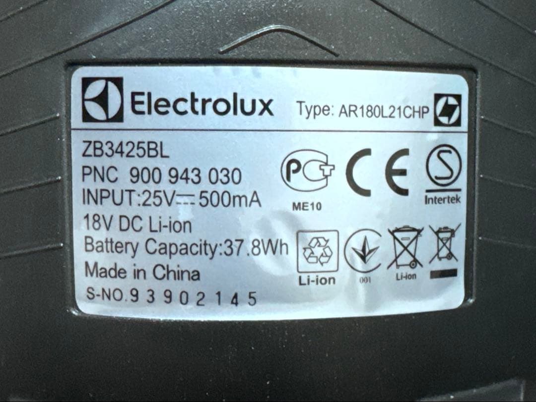 《展示品》エレクトロラックス コードレス掃除機 ZB3425BL 2019