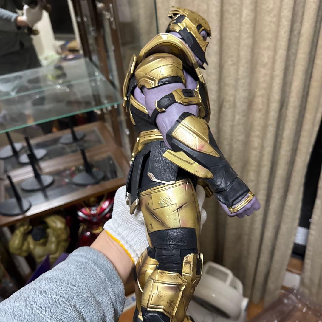 サノス フィギュア ホットトイズ