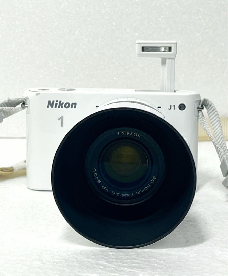 Nikon 1 J1 ホワイト VR レンズキット 美品 動作確認済み