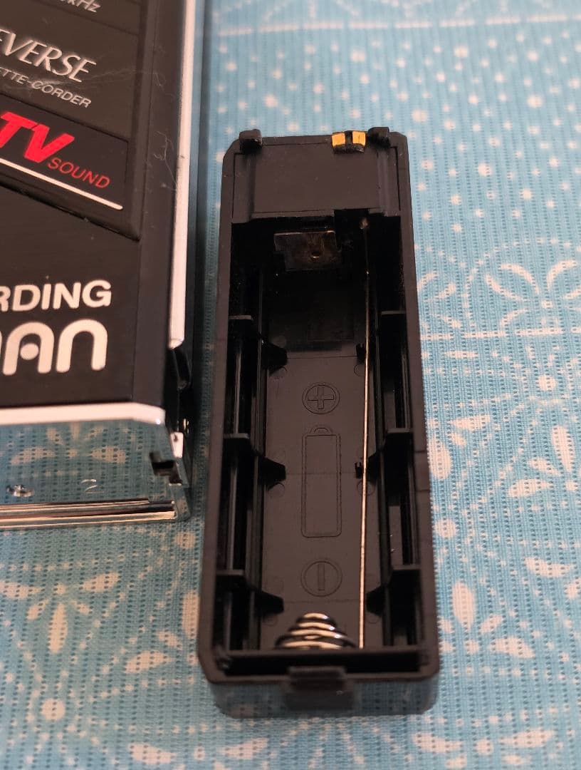 ポータブルプレーヤー SONY WALKMAN WM-F202