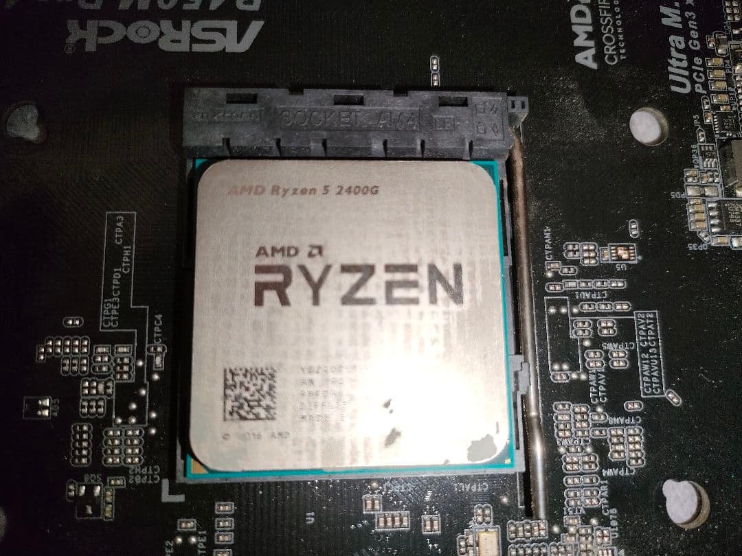 AMD RYZEN5 2400G CPU　asrock B450ｍ pro4
