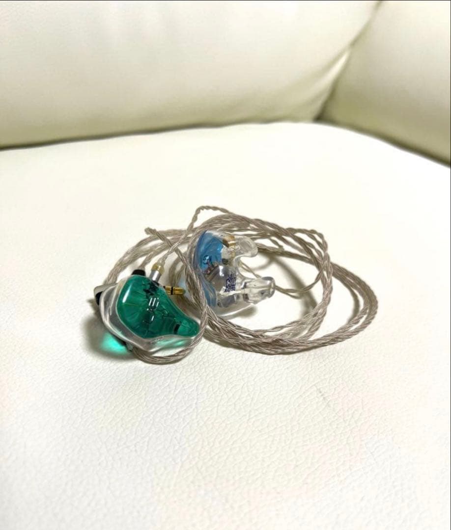 【特価】Ultimate Ears UE5 Pro【カスタムIEM】