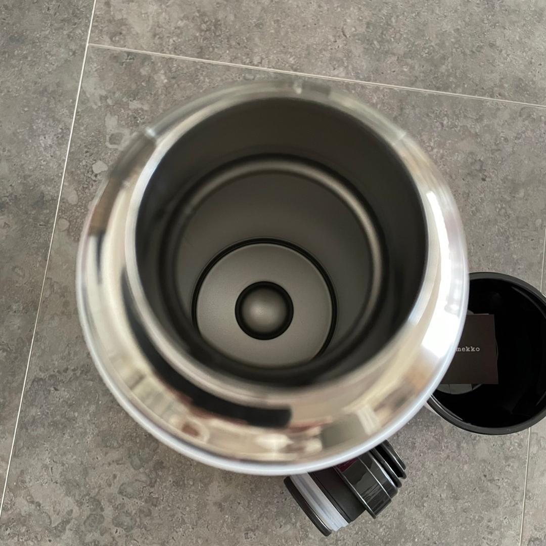 新品　Marimekko　マリメッコ　水筒　魔法瓶　ウニッコ　1L　北欧