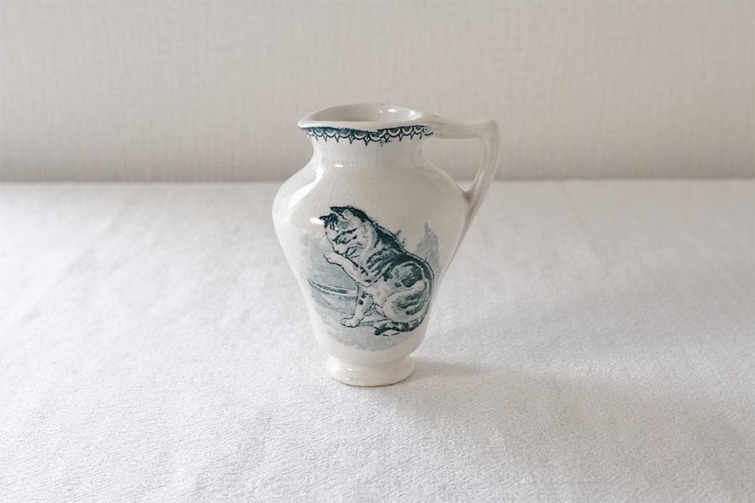 フランスアンティーク　クレイユモントロー　猫　ピッチャー　 7.9cm