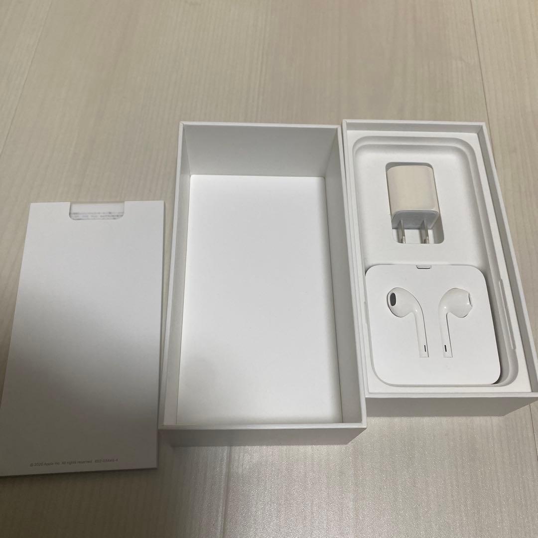 【美品】iPhone SE第2世代 256GB 白 フィルム・ケース・箱付き