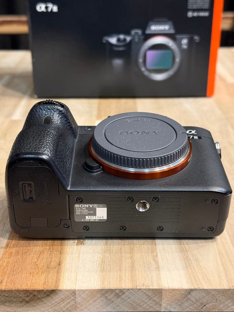 Sony α7 III ミラーレス一眼 本体