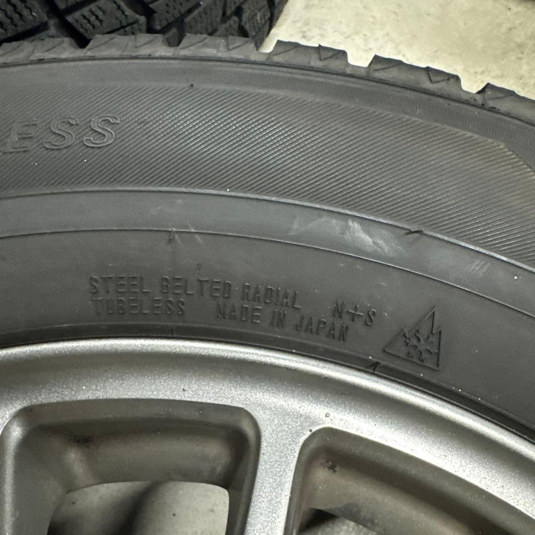 ゆまた　スタッドレス タイヤ 30 アルファード 215 65 16