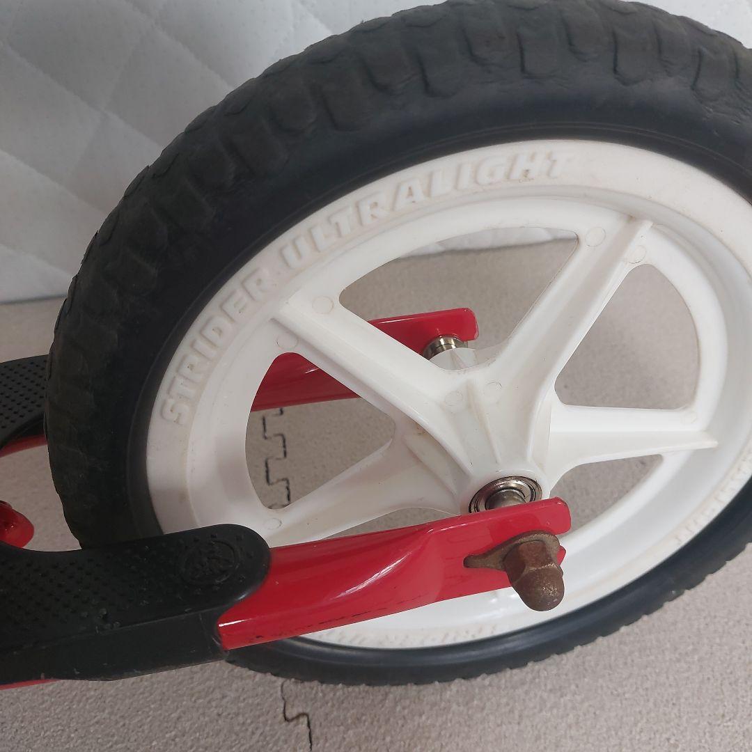 ストライダー スポーツモデル 赤 タイヤカスタム