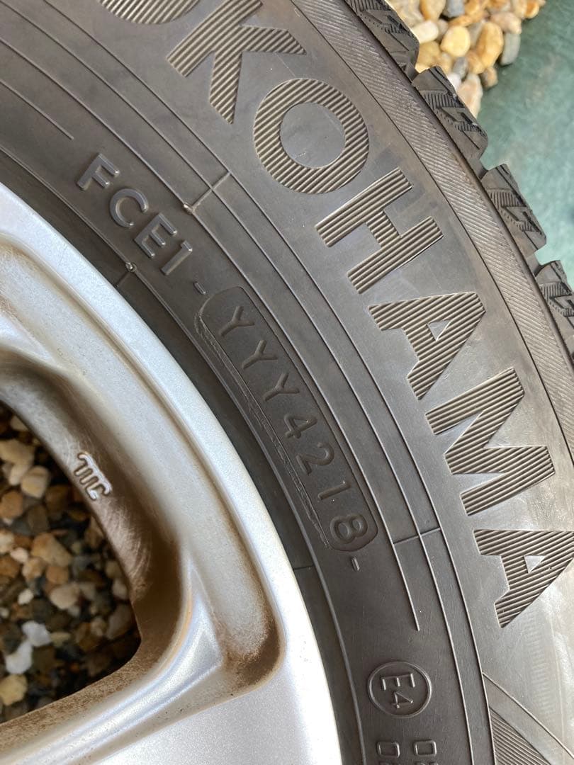 ヨコハマ 145/80/13インチ スタッドレスタイヤセット