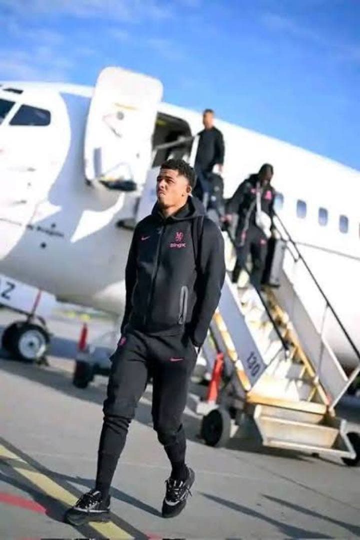 NIKE チェルシー　テックフリース パーカー