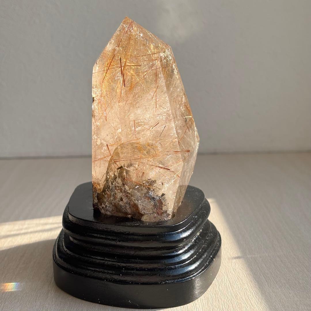 超希少美628g特大 ゴールドタイチンルチル 原石ポリッシュ　鉱物