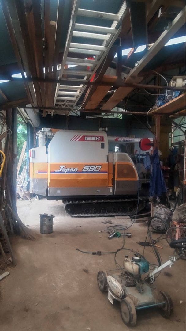 イセキ コンバイン Japan 590