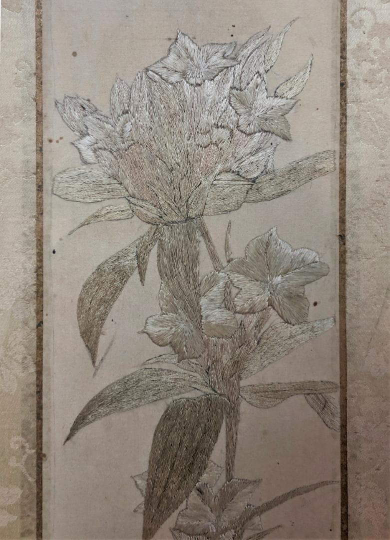 【珍】　花卉蝶々図 額　清朝時代　中国刺繍　古美術