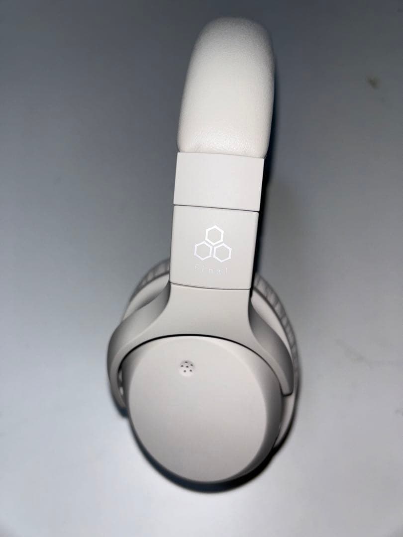 final UX2000 CREAM ワイヤレス ヘッドホン 箱あり 付属品付き