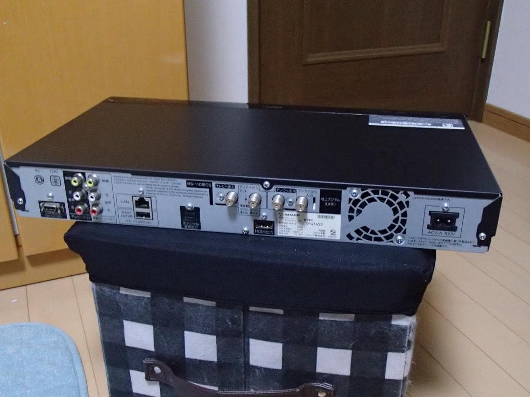 シャープAQUOSブルーレイレコーダBD‐W515，W録画、整備点検済み、