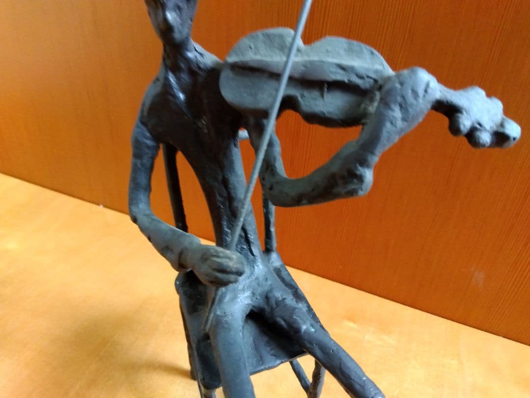 弦楽四重奏の鉄製置物