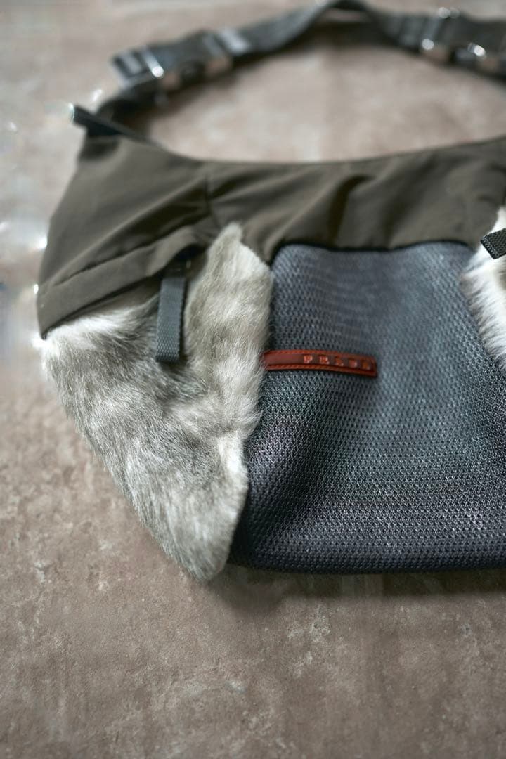 バッグ 1999FW prada sports goat fur bag