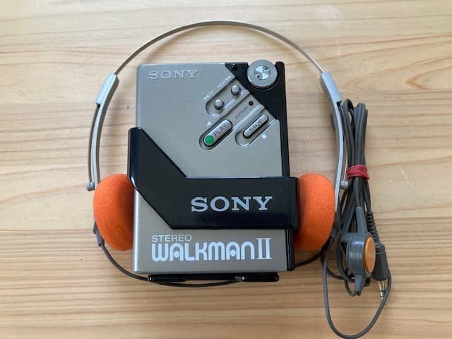 超美品箱入セット 高音質 整備済完全動作品 SONY WM-2 ヘッドホン付属品