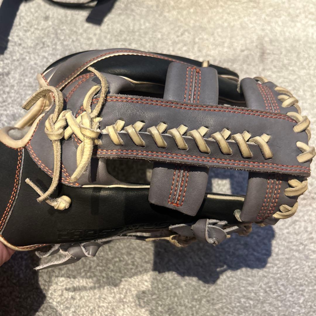 グローブ　プロステイタスオーダー吉川尚輝モデル