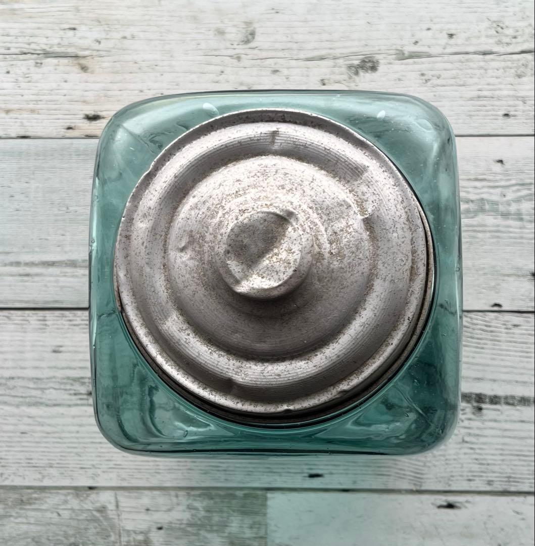 【気泡たっぷり】昭和レトロ　ブルー系　蓋付きガラス瓶