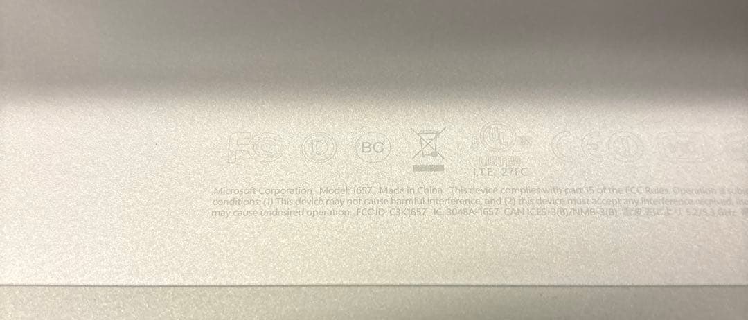 Microsoft Surface 3 タイプカバー付　128GB 1657