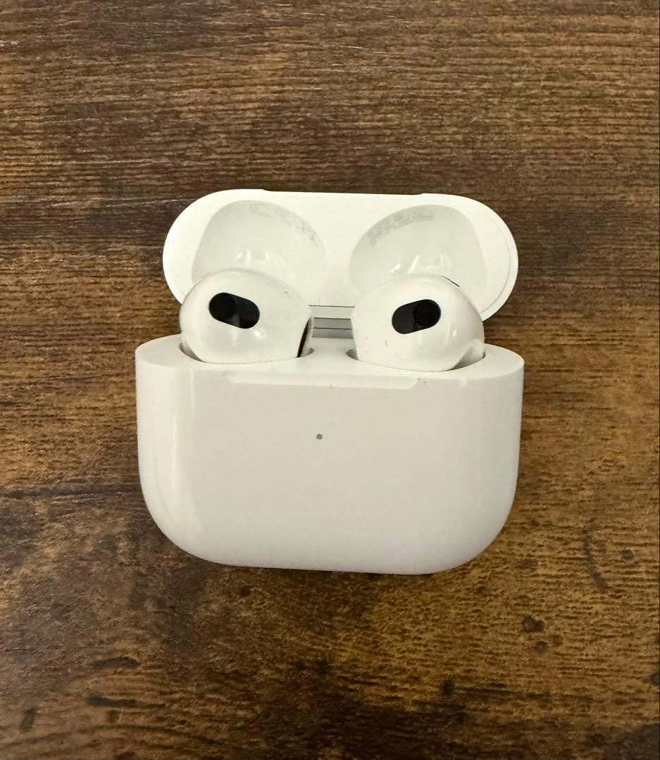 純正品 Apple AirPods 第3世代 AirPods3