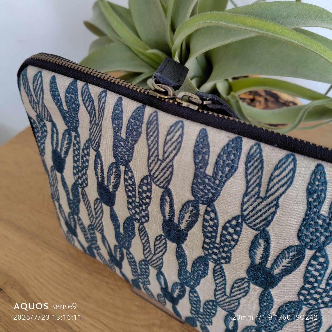 【相談用】おおきめラウンドファスナー　バッグインポーチ