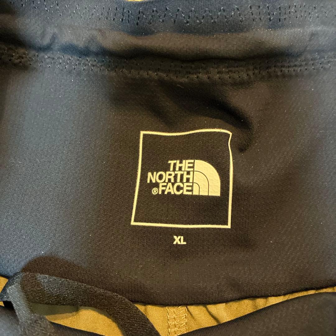 THE NORTH FACE ベージュショートパンツ