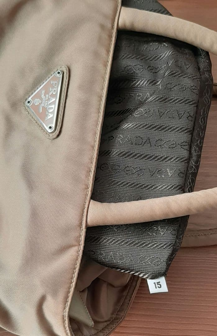 PRADA ベージュ ハンドバッグ