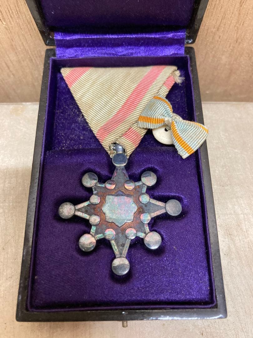 3点セット勲七等瑞宝章 徽章 旧日本軍大正三四年戦役従軍記章 明治三十七八年勲章