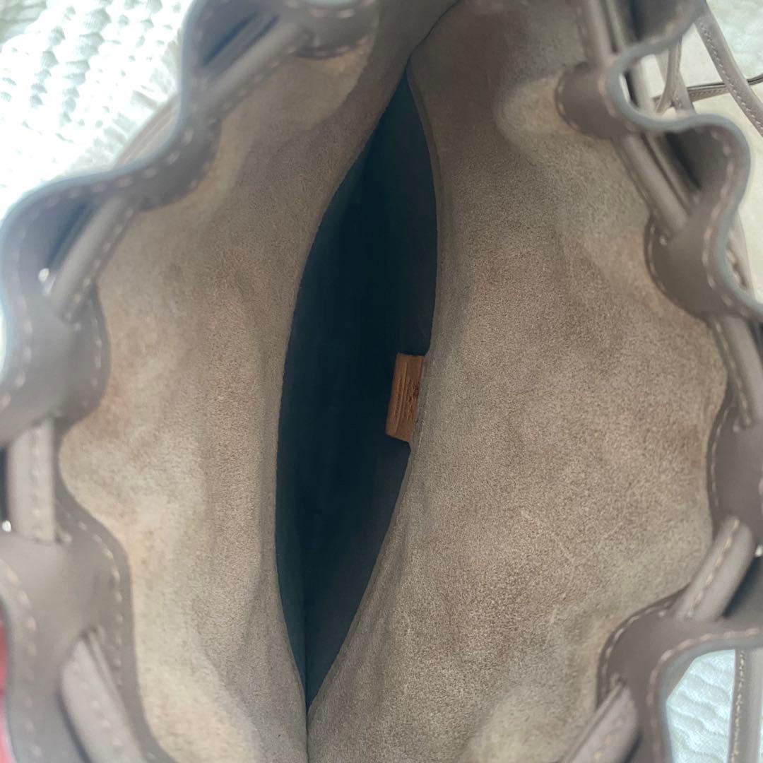 お値下げ中　イルビゾンテ　レザーショルダーバッグ ベージュと黒