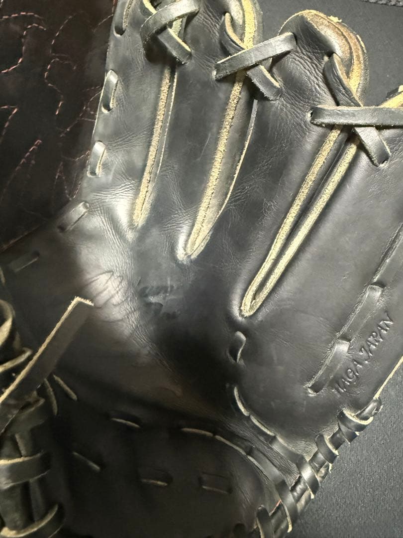 ミズノ 硬式グローブ 黒 右投げ用
