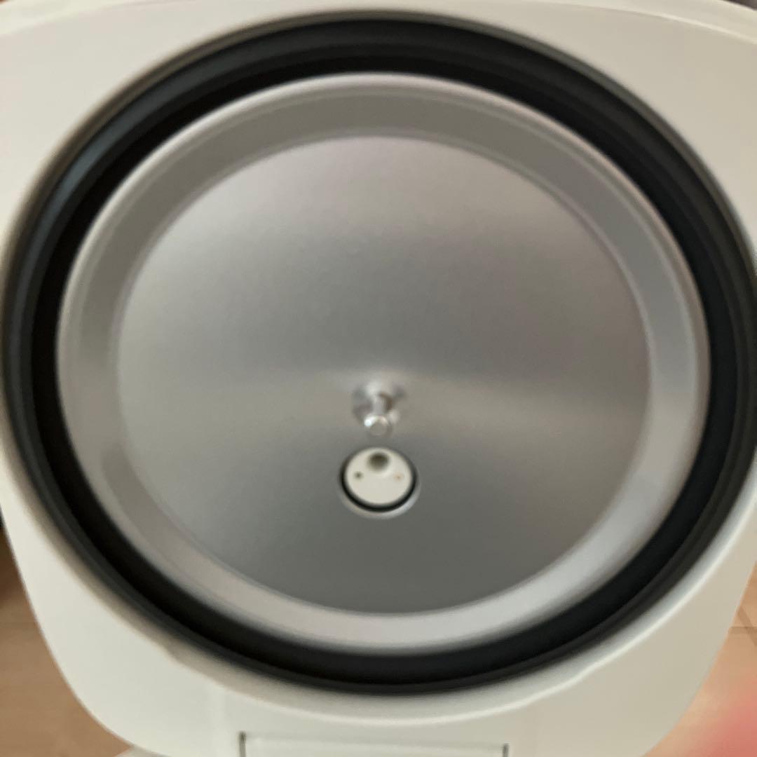 TIGER 炊飯器 JBH-G1 ホワイト