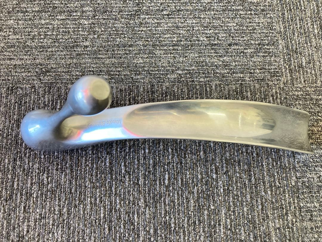 MANOLO BLAHNIK シューホーン シルバー