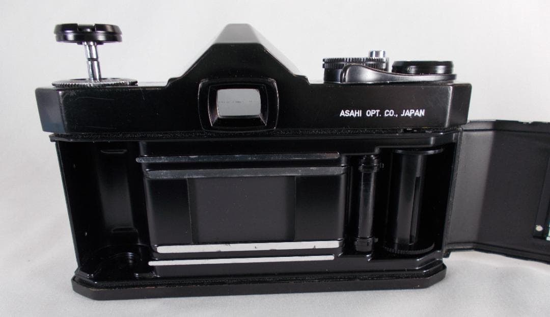 フィルムカメラ 整備済　Pentax SP　+ 広角レンズ 35mm　P257