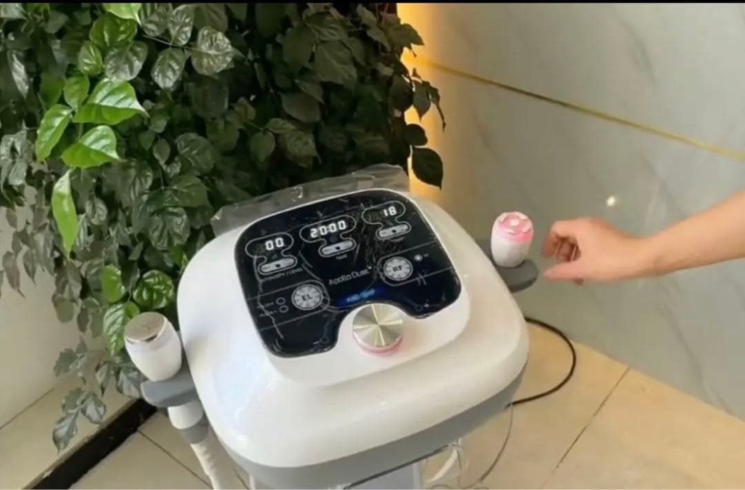 2023年最新エレクトロポレーション　ハイドラフェイシャル