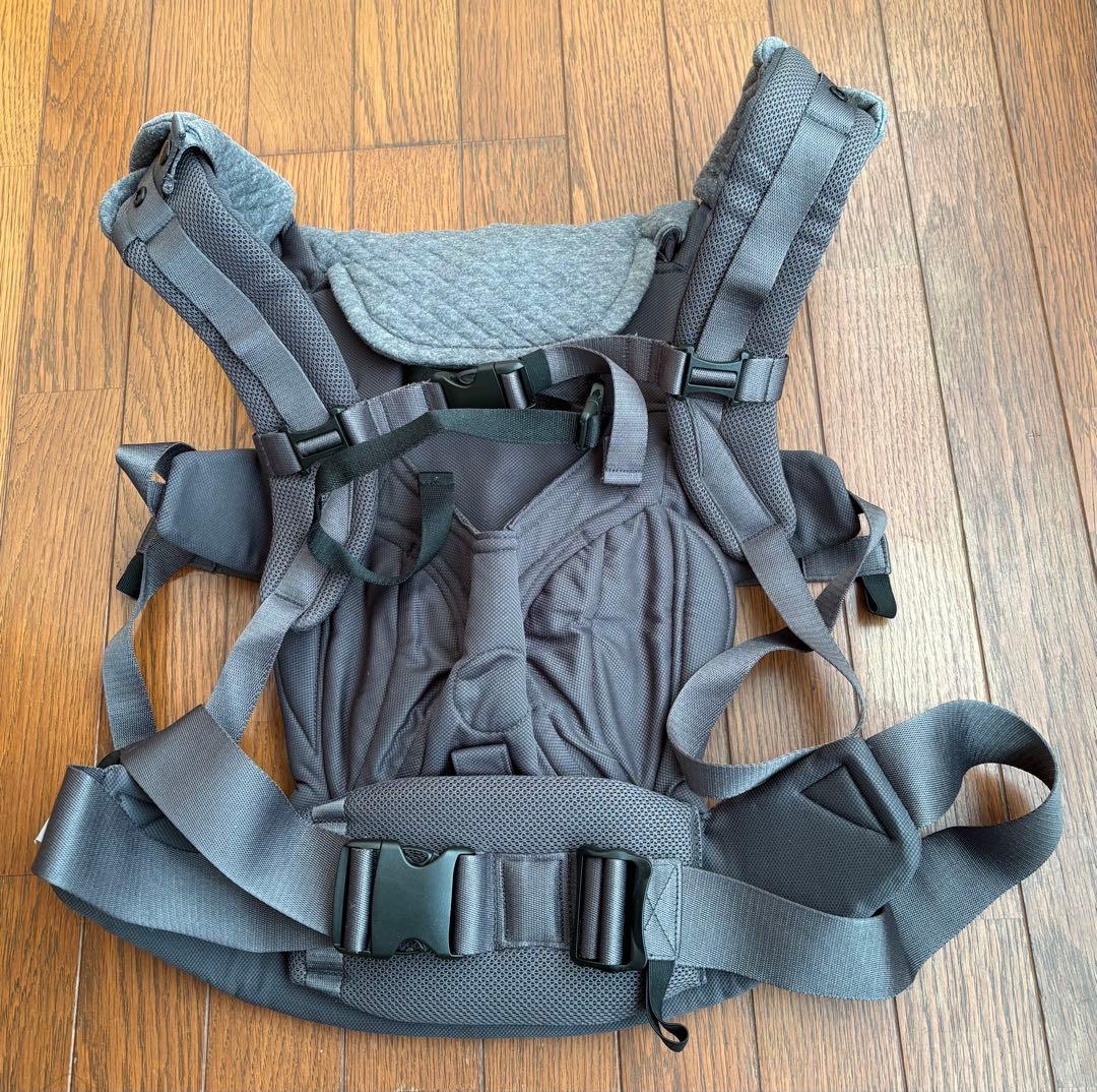 PULUA プルア　ベビーキャリア　抱っこ紐　チャコールグレー