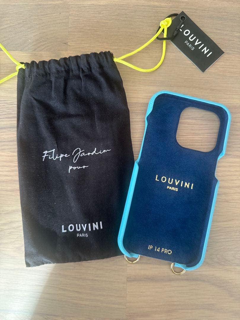 新品LOUVINI スマホケースiPhone14pro 未使用
