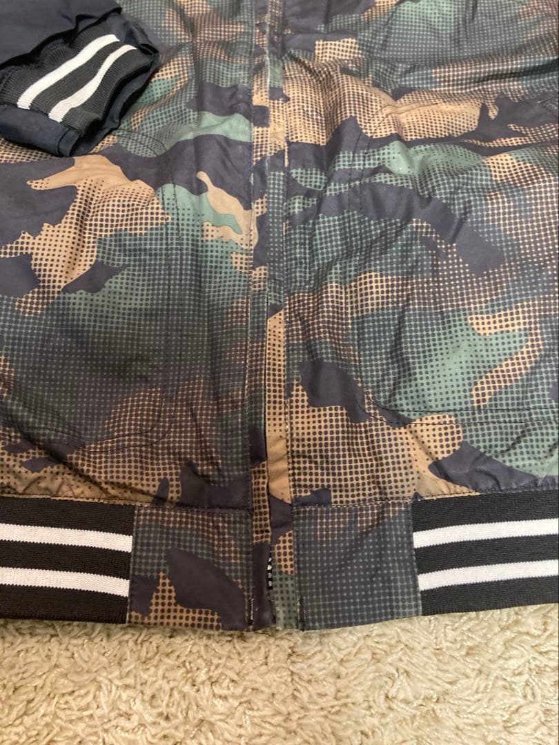 Burton キッズスノーボードウェア上下セット　赤 迷彩柄　M