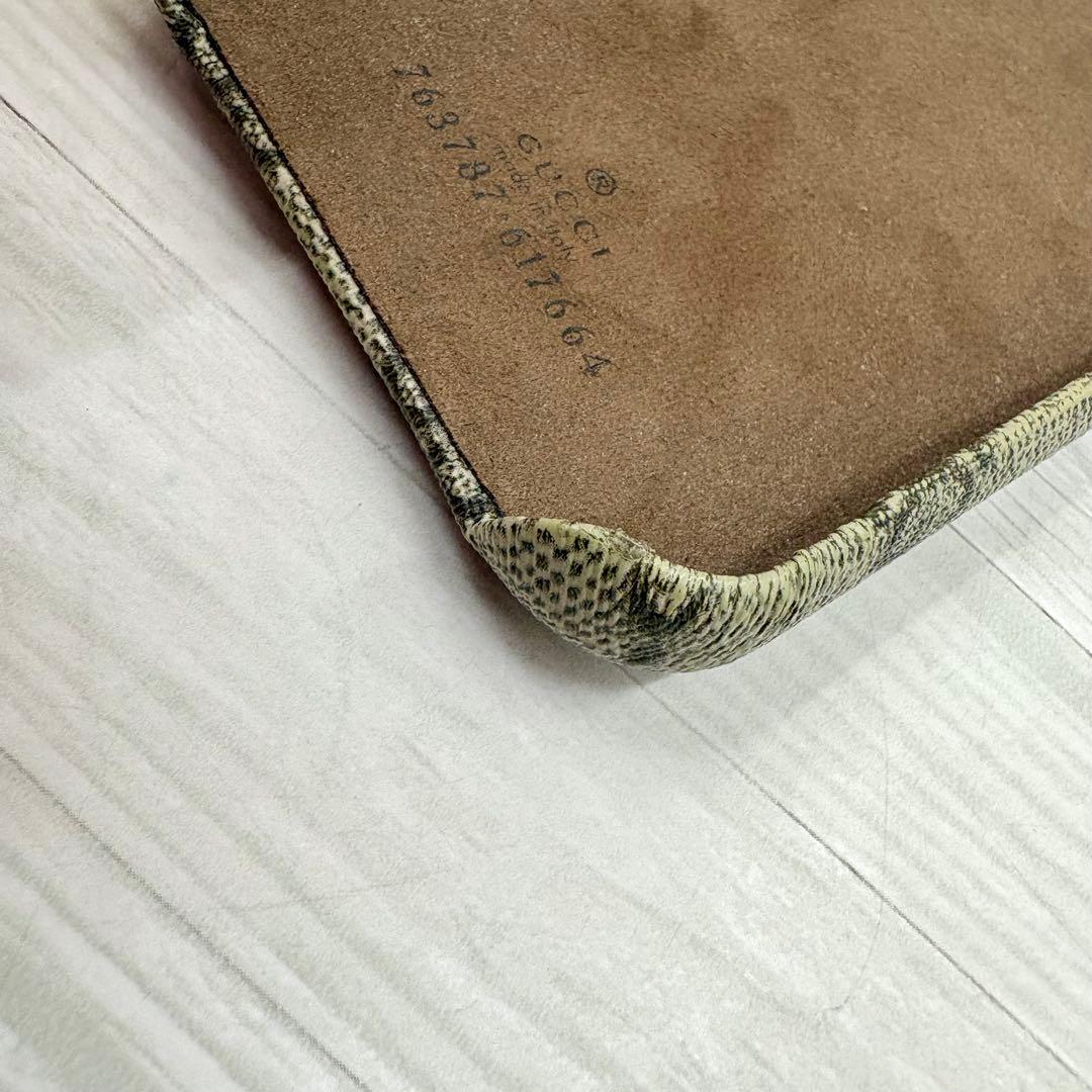 【美品】GUCCI iPhone15 オフィディア　アイフォンケース