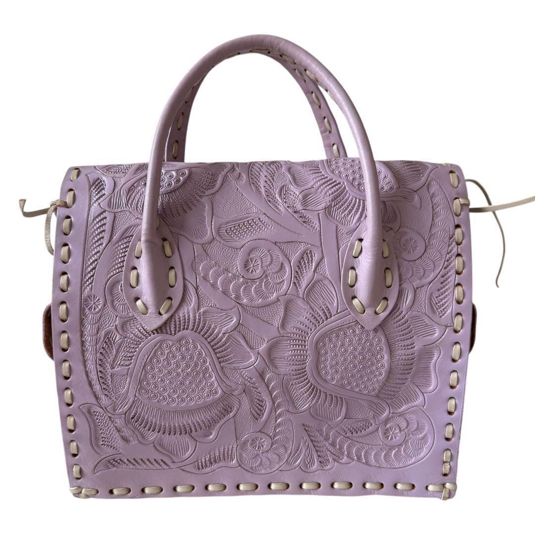 あ*ん様 良品　カービングトライブス　マエストラS ラベンダー　ハンドバッグ