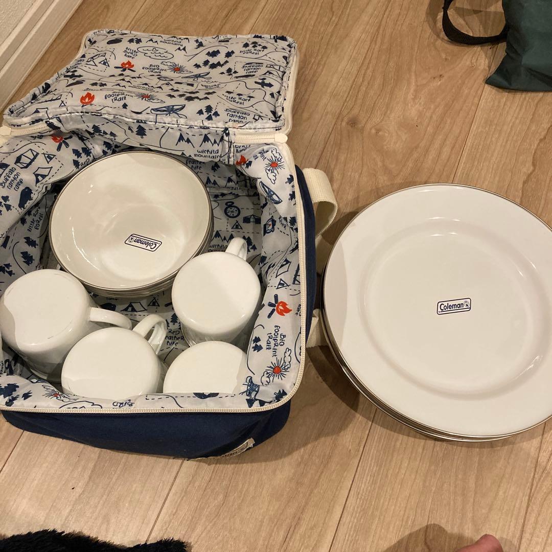 Coleman 食器セット ネイビー