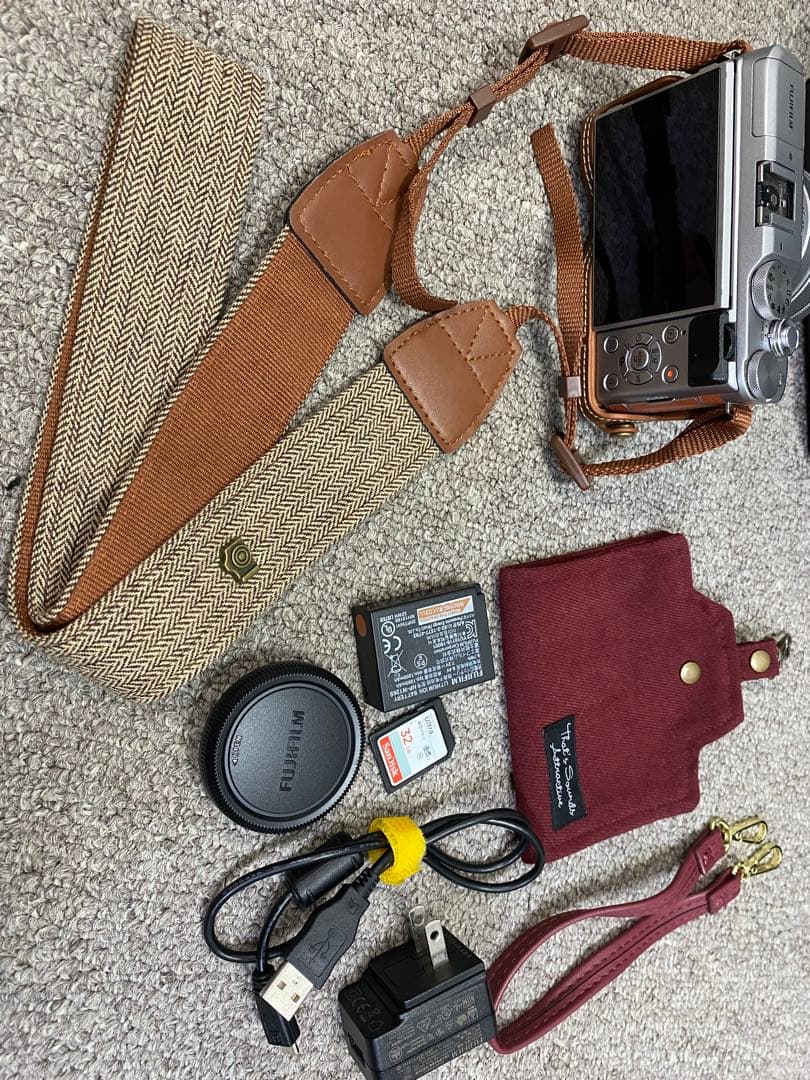 FUJIFILM X-A5 デジタルカメラ 本体と付属品