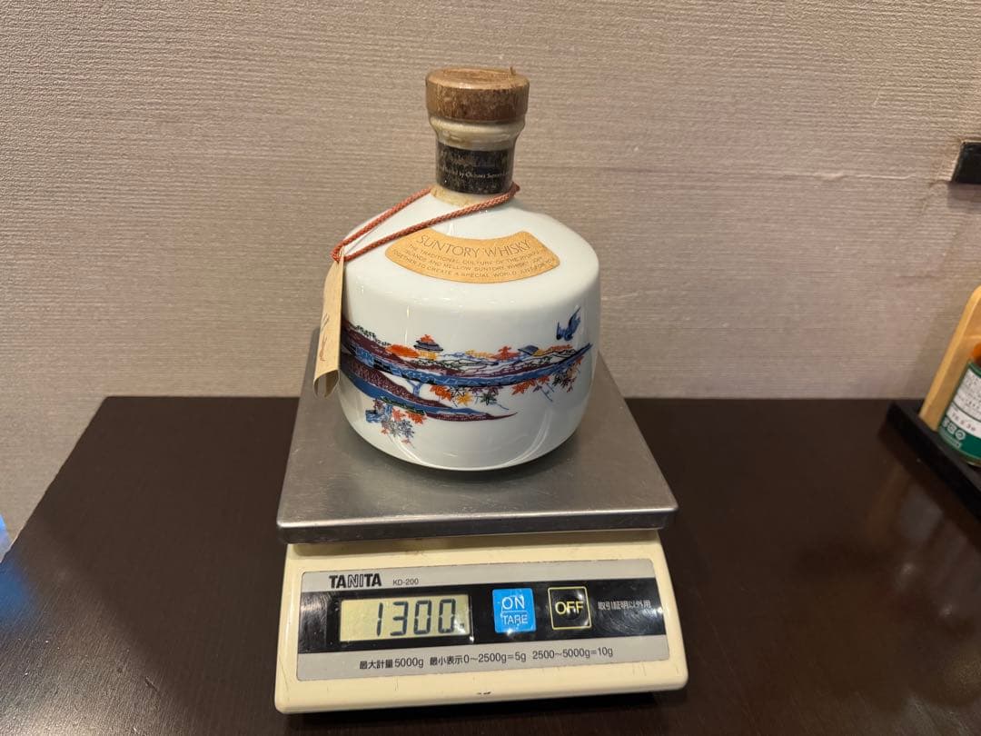 Suntory ウイスキー 陶器ボトル