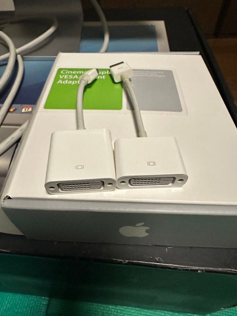 激レア純正VESA付き　Apple Cinema Display 20