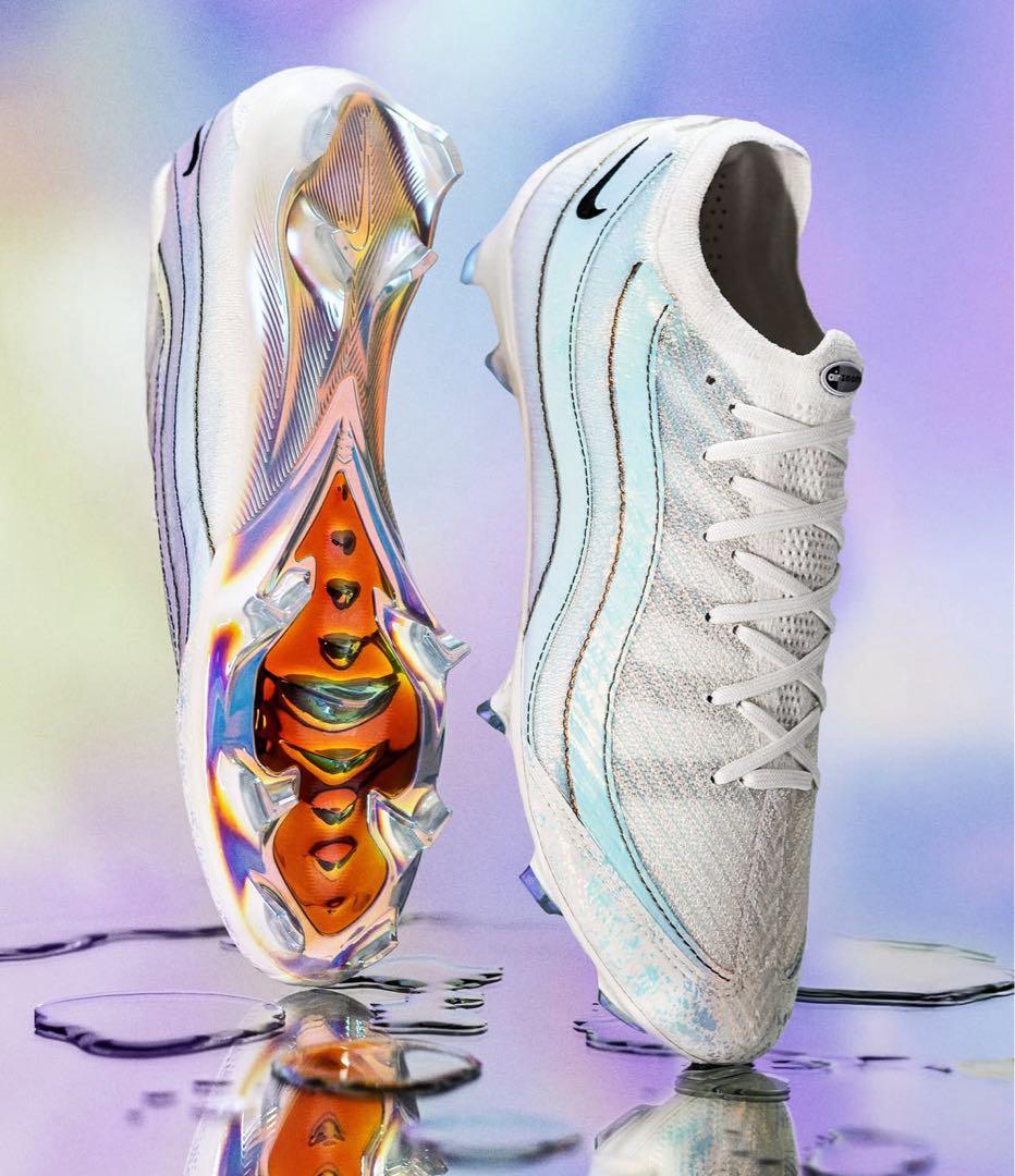 【ブラックフライデー】 マーキュリアル ヴェイパー16 AM95