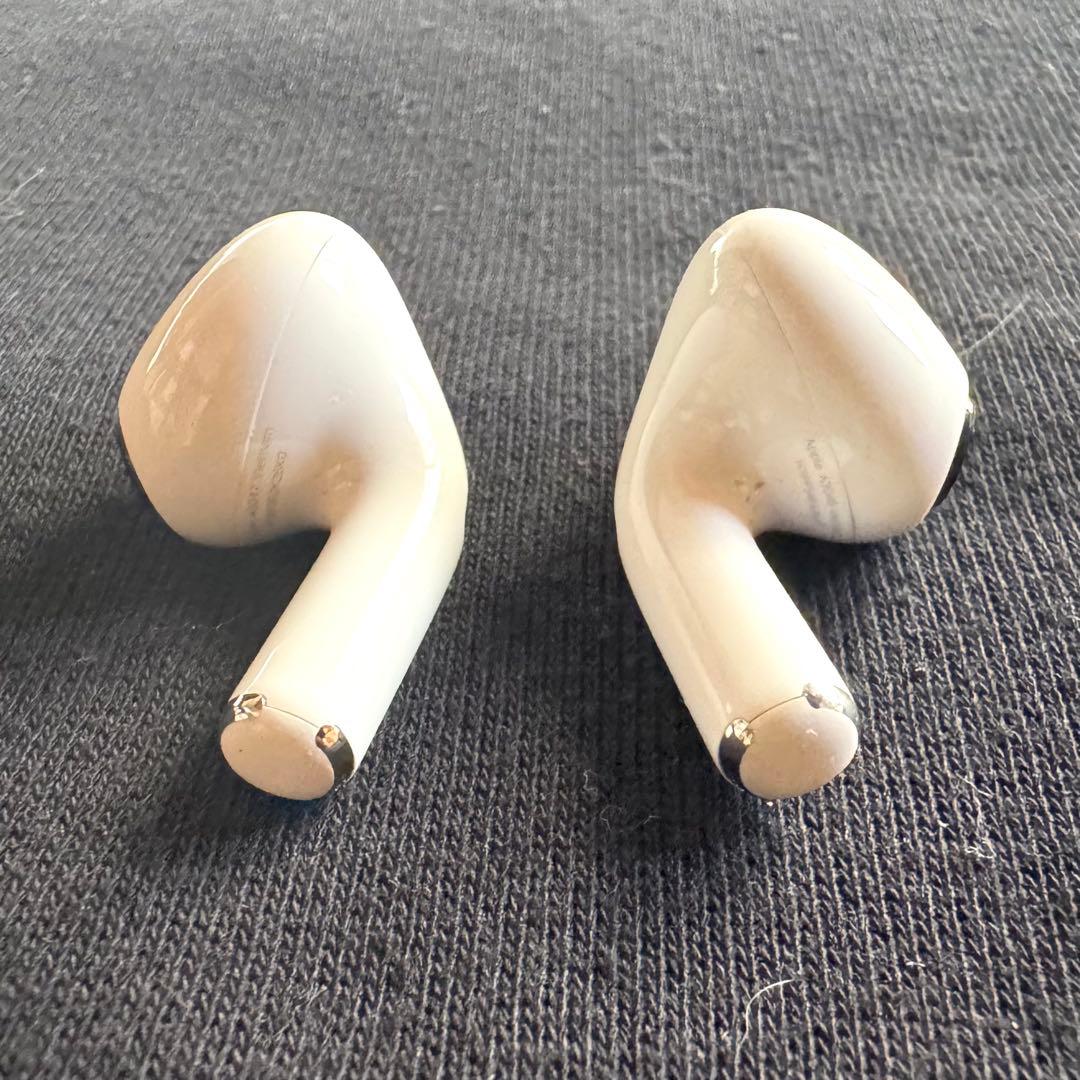 AirPods pro2 usb-c 本体 イヤーチップ新品　充電ケース付き